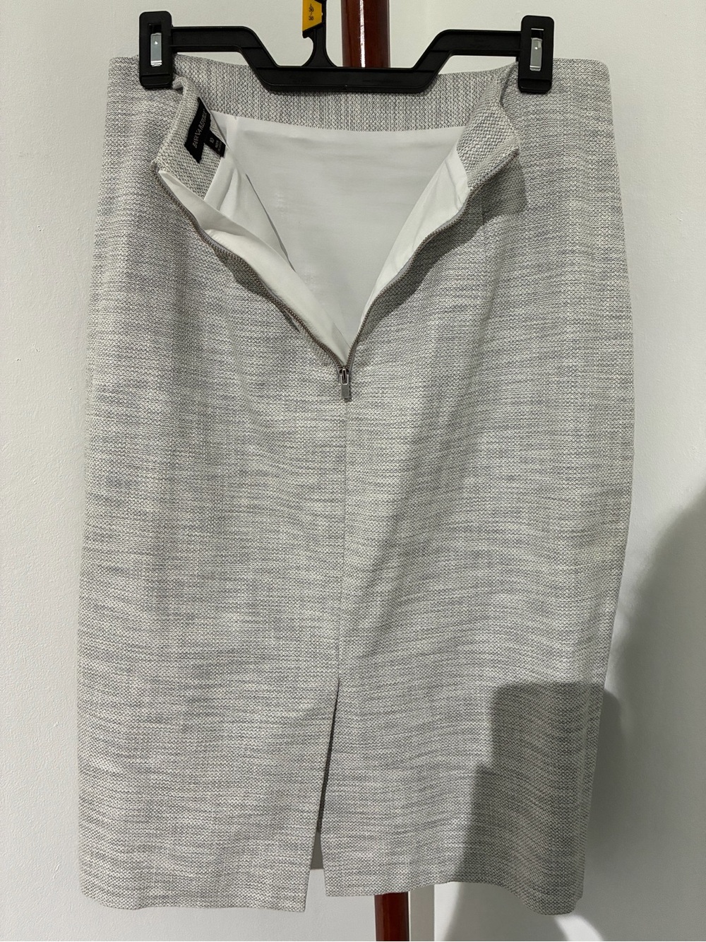 Banana Republic Light Gray Textured Pencil Skirt
